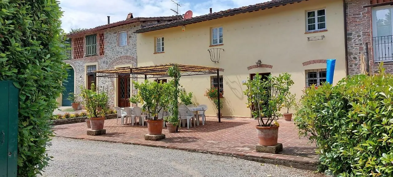 Semesterbostad Casabeppe Villa Lucca Italien